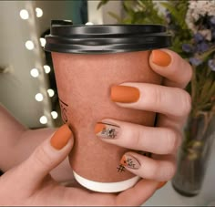 Subtle Nails, Minimal Nails, Nails 2023, Neutral Nails, Autumn Nails, Minimalist Nails, Floral Nails, Chic Nails, Creative Nails