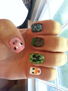 Minecraft nails (The link doesn't take you to a tutorial, but it does show you some more pics) - I'd love to try this out one day! I love Minecraft so much! K.S. - Lego Hacks, How To Play Minecraft, Minecraft Party, Cool Minecraft, Minecraft Crafts