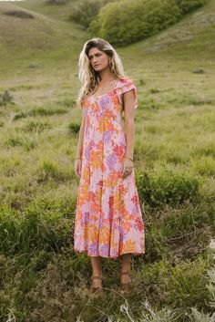 tropical bright summer midi dress Summer Dresses Colorful, Cute Platform Sneakers, Three Tiered Skirt, Long Floral Dress, Skirt Lining, Senior Picture Outfits, Floral Dresses Long, Bag Model, Skirt Mini