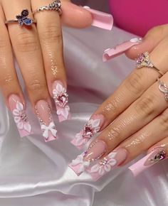 Long Square Acrylic Nails Pink Birthday, Pink Nails For Quinceañera, February Birthday Nails Ideas, Pink Gem Nails Rhinestones, Love Shack Fancy Nails, Light Pink Birthday Nails, Pink Nails Quince, Bday Nails Acrylic, Pink Sweet 16 Nails