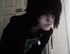 Evan Bloodlust Emo, 2000 Emo Boy, 2000s Emo Style, Emo Scene Hair Boy, Emo Fringe, Black Emo Hair