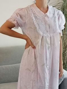 Vintage cottage core puffy sleeve nightgown dress. 80's maxi floral dress with lace. Made in Canada. Fits like a S. Measurements lying flat: Bust: Length: Very good condition. 1800s Nightgown, Cottage Dresses, Canada Fits, Vintage Cottage Core, Maxi Floral Dress, Nightgown Dress, Lace Made, Sleepy Head, Style Cottage