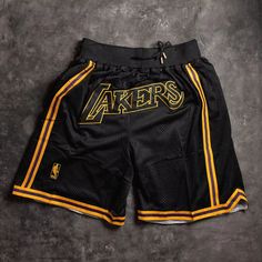 Size: 2XL Boston Celtics Shorts, Lakers Shorts, Black Baggy Jeans, Lakers Logo, Los Angeles Clippers, Oakland Raiders, Oakland Athletics, New York Knicks, Boston Celtics