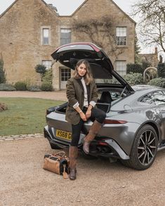 24-Hrs in The Cotswolds - Lydia Elise Millen England Countryside Outfits, English Countryside Aesthetic Fashion, Dubarry Boots Outfit, British Heritage Fashion, British Hunting, Fancy Lifestyle, English Country Fashion, English Outfit, Countryside Outfit