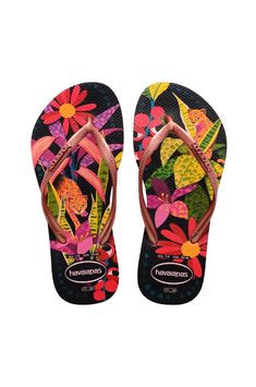 Strap: 100% PVCSole: 100% RubberThong styleCushioned footbed with textured rice pattern and rubber flip flop soleMade in Brazil Dr Shoes, Rubber Flip Flops, Pretty Shoes Sneakers, Havaianas Flip Flops, Floral Sandals, Shoe Wishlist, Sandals For Sale, Pretty Shoes, Metallic Logo