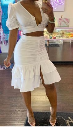 Elegant Fitted Sets With Ruffled Skirt, Elegant Two-piece Dress With Ruffles For Spring, Elegant Summer Two-piece Dress With Ruffles, White Ruffle Dress-up Sets, Skirt And Top Western Outfit, White Two-piece Skirt For Beach, African Skirt Outfit, Jean Styles, White Party Dress