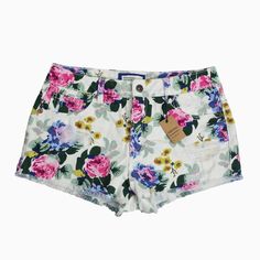 Brand: Forever 21 Size: 26 Color: Multi-Color, Pink, Blue, Green, Yellow, White Material: 100% Cotton Item Specifics: Floral, Destroyed, Cut Off, Denim Shorts New With Tags Condition Measurements When Laid Flat: Waist: 14 Inches Rise: 10 Inches Inseam: 2 Inches Total Length: 10 Inches Leg Opening: 12 Inches K1 Forever 21 Cutoff Jean Shorts For Summer, Forever 21 Cotton Jean Shorts, Forever 21 Cotton Jean Shorts For Spring, Forever 21 Cotton Shorts For Spring, Trendy Cotton Jean Shorts With Floral Print, Trendy Floral Print Cotton Jean Shorts, Trendy Cotton Floral Print Jean Shorts, Forever 21 Cutoff Shorts For Spring, Forever 21 Summer Cutoff Shorts