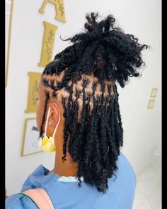 Female Starter Locs Natural Hair, Girl Dreads Styles, Style For Short Locs, Beginner Loc Styles For Women, Short Dreadlocks Styles, Loc Hairstyles