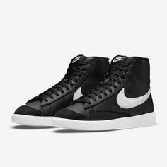 Nike Sneaker Mid 77 Blazer Next Nature .. Size 8 .. Black And White .. New Never Worn Black Nike High Tops, Nike Blazer Black, Nike Blazer Women, Nike Blazer Mid 77 Women, Shoes Nike Blazer, Nature Shoes, Nike Blazer 77, Blazer Shoes, Estilo Cholo