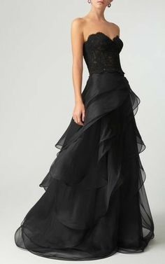 Dress Glamour, Reem Acra, Fashion Gowns, Dream Book, Mob Dresses, Black Outfits, Alexandre Birman, Gala Dresses, Groom Dress