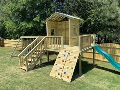 Playground treehouse clubhouse ideas backyard kids Diy Playset Outdoor Plans, Platform Playground, Diy Playset Outdoor, Family Backyard Design, Diy Play Set, Custom Playground, Playset Makeover, Kids Garden Play Area, Tree House Playground