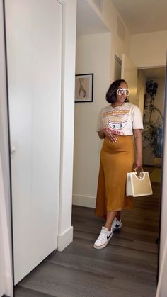 How To Dress With Sneakers, Street Wear Chic Outfits, Casual Outfits Black Women Plus Size, Sneakers With Dresses 2023, Skirt With Sneakers Black Women, Black Woman Sneakers Outfit, All White Sneakers Outfit, Modest Outfits For Black Women, Casual Dress And Sneakers Outfit