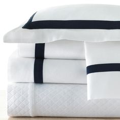 Sedona I White and Navy Percale Bedding by Legacy Home | Fig Linens and Home Super King Duvet Covers, Full Duvet Cover, Sheet Sets Full, Bed Linens, Twin Sheets, Twin Sheet Sets, King Sheet Sets, Duvet Covers Twin, Sheet Sets Queen