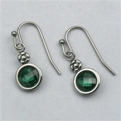 Earrings Emerald Green Stone, Fine Jewels, Inspired By Nature, Green Stone, Deep Green, Bezel Setting, Emerald Green, Nature Inspiration, Carving