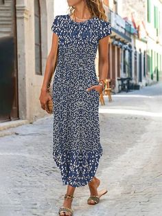 Summer Dresses For Women Over 40 Wedding, Best Casual Dresses Nordstrom, Dresses Women Over 50 Casual, Casual Dresses For 40 Year Olds, Cheap Short Sleeve Maxi Dress For Work, Dresses Woman Over 50, Dress For Your Age Over 40, How 50 Year Old Women Dress, Cheap Casual Midi Dress For Daytime