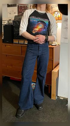 80s-90s (??) Journey Escape Album Raglan Tee 70s Bellbottoms/Flared jeans (No brand tags) Black boots from Marshalls that are not worthy to make note of …. just wide toed black leather boots #70s #1970s #journey #80s #1980s #1980sfashion #80sfashion #80smusic #raglan #bellbottomjeans #vintage #retro 80s Men Outfits, Journey Escape, 1980’s Fashion, 1970's Fashion, 70s Inspired Fashion, 70s Outfits, 80s Outfit