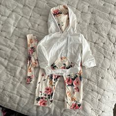 Purchased From Shein, Never Worn Pants Are Silky Feeling, Adorable Pattern This Fits Like 12 To 18 Month. Tag States 24 Months However It’s On The Small Size. Cute White Pants For Playwear, Playful White Floral Print Sets, Playful White Pants For Playtime, Cute White Floral Print Sets, Casual Floral Print Playtime Sets, Casual Floral Print Sets For Playtime, Sweatsuit Outfit, Flair Pants, Outfit Hoodie