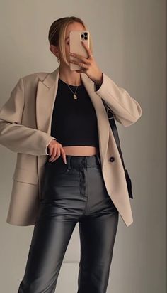 Office Siren, Looks Street Style, Causual Outfits, Mode Inspo, Winter Fashion Outfits, Looks Vintage, Outfits Casuales, Cute Casual Outfits, Matilda