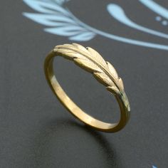 * Free Surprise Gift on Purchase of 1 Product. * Purchase of 4 Product and Get 2 Rings Free Gifts. Product :- Ring Material :- Brass/925 Sterling Silver Size :- All Size Available  Gold Leaf Ring, Wedding Ring,Midi Ring, Handcrafted Ring, Love Ring, Dainty Ring,Stacking Ring ,Bohemein Ring, Minimal Ring, Perposel Ring   * All our products are handmade and we make them as you see in the    photography but because of handmade There may be a slight difference in them * Handling Time: We take handling time of 1-3 Business Day from the date of receipt of the payment * Shipping Services: The shipping company takes 5-15 business days to deliver the product to US and most of other countries       For any queries Please feel free to message us. * Normally we respond in maximum 24 hours. * Gift pack Gold Leaf Ring, Gold Leaf Rings, Ring Minimal, Minimal Ring, Zierlicher Ring, 2 Rings, Midi Ring, Ring Stacking, Midi Rings