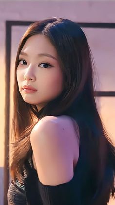 Jennie Blackpink - a blend of talent and beauty that leaves us mesmerized. Explore her world. 💫 #KPopQueen #JennieBlackpink #Multitalented Black Pink Jennie, Kim Hair, Black Pink Background, 17 Kpop, Blackpink Wallpaper, Black Pink Instagram