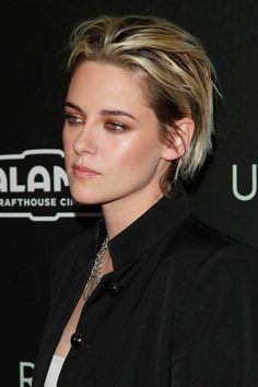 Androgynous Hairstyles, Kristen Stewart Short Hair, Androgynous Haircut, Androgynous Hair, Shot Hair Styles, Short Hair Haircuts, Cut My Hair, Brigitte Bardot