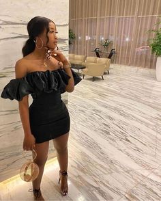 White Prom Dresses, 16th Birthday Outfit, Simple Homecoming Dresses, Birthday Outfit For Women, White Prom, Girls Night Out Outfits, Hoco Dress, Boujee Outfits