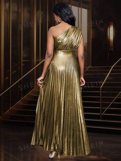 Women's & Men's Clothing, Shop Online Fashion Sleeveless Gold Gown For Banquet, Gold Sleeveless Gown For Banquet, Gold Fitted Sleeveless Maxi Dress, Glamorous Sleeveless Maxi Dress For Banquet, Gold One-shoulder Maxi Dress, Gold Sleeveless Party Gown, Gold Sleeveless Dress For Formal Occasion, Gold Sleeveless Formal Dress, Gold Sleeveless Gown For Prom