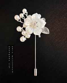 Handmade Traditional Korean White Pearl Beads Flower Alloy Leaf  Brooch Pin Handmade Hanbok Accessory 뒤꽂이, 한복 브로치, 머리 장식,옆꽂이,한복악세서리,한복뒤꽂이,한복비녀,백일소품 Measurement  2" (W) x 4" (H) Handmade Flower Silver Brooches, Handmade Flower Shaped Silver Brooches, Handmade Silver Flower Brooches, Silver Flower Brooch With Handmade Flowers, White Flower Pins For Wedding, White Flower-shaped Wedding Pins, Flower Shaped Wedding Pins With Flower Decoration, Hanbok Hair, Beads Flower