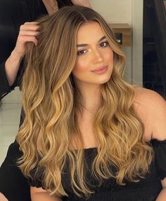 Dark Golden Blonde Hair, Light Brunette Hair, Balayage Hair Caramel, Cabello Hair, Beige Hair, Rambut Brunette, Haircuts For Long Hair With Layers, Hair Tint, Long Hair Color