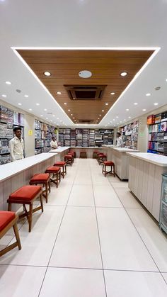 https://www.instagram.com/reel/CegpQgkLqyf/?igshid=MDJmNzVkMjY= Clothing Store Counter Design, Cloth Shop Interior Design, Store Counter Design, Interior Showroom, Stores Design, Nav Durga, Shop Counter Design, Interior Design Showroom, Building Front Designs