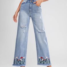 Adorable Embroidered Jeans With Nice Flower Details Embroidered Jeans Outfit, Embroidered Jeans Diy, Teen Pants, Nice Flower, Jeans Diy, Embroidered Jeans, Jeans Color, Upcycle Clothes, Amazing Flowers