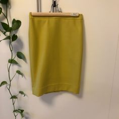 Jcrew Wool Pencil Skirt( Brand New ) Green Mini Skirt For Workwear, Yellow Pencil Skirt For Workwear, Chic Green Lined Pencil Skirt, Yellow Mini Pencil Skirt For Spring, Chic Fitted Yellow Pencil Skirt, Yellow Knee-length Pencil Skirt For Spring, Chic Yellow Fitted Pencil Skirt, Green Relaxed Fit Pencil Skirt, Chic Green Relaxed Fit Pencil Skirt