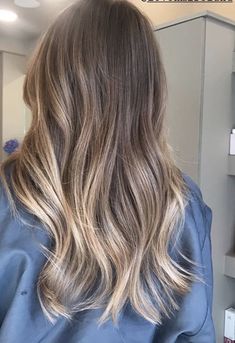 Brown To Blonde Balayage Medium Hair, Brunette With Blonde Pieces, Sandy Brown Hair Balayage, Sandy Beige Balayage, Ashy Balayage Brunette, Brown Hair Balayage Blonde, Sandy Brown Balayage, Beige Brown Balayage, Balayage Dark Blonde