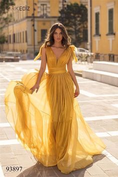 Tarik Ediz Dresses, A Line Evening Dress, Essense Of Australia, Tarik Ediz, Perfect Prom Dress, Prom Dresses Online, Chiffon Prom Dress, A Line Gown, Party Dress Long