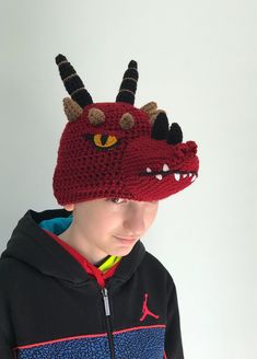 Dragon Hat Crochet, Fantasy Winter, Dragon Hat, Elf Slippers, Crochet Character Hats, Dragon Hats, Crochet Snowman, Snowman Hat, Golden Eyes