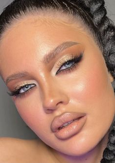 Makeup Inspo For Blue Eyes, Coloured Makeup, Prom Makeup Inspo, Modern Short Wedding Dress, Realistic Barbie, Natural Beat, 20 Makeup, Make Up Storage, Great Makeup