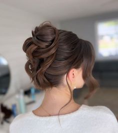 Summer Updo Hairstyles, Summer Updo, Fine Hair Updo, Hair Specialist, Updos For Medium Length Hair, Wedding Hair Inspiration, Updo Hairstyles, Hairstyles Ideas