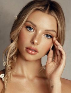 Zach Sutton, Wedding Makeup Blonde, Engagement Photo Makeup, Wedding Makeup For Blue Eyes, Senior Picture Makeup, Wedding Makeup Tutorial, Bridal Eye Makeup, Bridal Makeup Natural, Makeup For Blondes