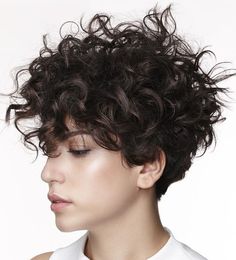 Short Curly Hairstyles For Women, Short Natural Curly Hair, Frizzy Curly Hair, Curly Haircuts, Blonde Curly Hair