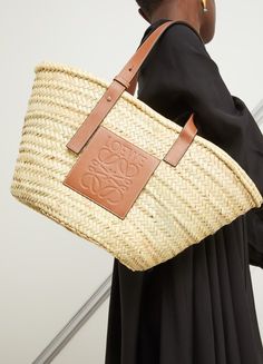 Loewe Basket Bag, Luxury Contemporary, Moccasin Boots, Classic Heels, Beach Chic, Woven Bag, Knitted Bags