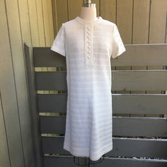 Tannel Knits. Bust 27 Inches Length 41 Inches. Excellent Condition No Flaws. No Tag But Fits A Small. Fitted White Dresses With Buttons, Classic White Dresses With Buttons, Classic White Midi Dress With Button Closure, Cream Suit, Short Sleeve Midi Dress, Bleach Tie Dye, Black Prom Dress, Black Prom, Wrap Midi Dress