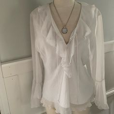 Vintage Y2k Silky White Fitted Blouse. Never Worn! (Measurements Included In Info) Delicately Patterned With A Subtle And Classy Design In White Complimenting The Bright White Layered Blouse With Flowing Bell Sleeves And Fitted At Waist. Gorgeous And Flowy Bell Style Sleeves. Very Silky Feel And So Airy And Comfortable While Keeping Everything Hidden Despite White Color. So Soft And Feminine. Very Current And Trendy. Size Medium But Can Fit Small As It’s Vintage. Perfect Day To Night Wear! Great Flowy Top Aesthetic, White Victorian Blouse, Flowy Sleeves Top, White Ruffled Blouse, White Pirate Outfit, White Blouse Aesthetic, Blouse Outfit Aesthetic, White Blouse Outfit Classy, White Pirate Shirt