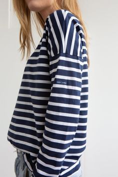 Navy Tops For Everyday Fall Wear, Classic Navy Top For Everyday, Classic Navy Top For Everyday Wear, Striped Top Outfit, 2023 Clothes, Breton Top, Drop Sleeve, French Stripes, Stockholm Style