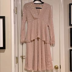 Light Pink Never Worn Maternity Dress Spring Peplum Dress For Night Out, Flowy Dresses For Fall Party, Elegant Fall Dresses For Dress-up Occasions, Glamorous Spring Dress For Dress-up Occasions, Chic Fitted Dress For Dress-up Occasions, Spring Party Peplum Dress, Elegant Peplum Dresses For Fall, Spring Peplum Dress For Date Night, Feminine Peplum Party Dresses