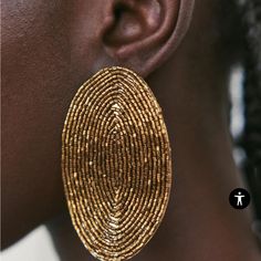 Nwt Zara Stunning, Modern, Oval, Gold-Beaded Earrings. New And In Packaging. Comes With Dust Bag. Still In Stores. Retail: $22.90 Zara Jewelry, Zara Gold, Gold Statement Earrings, Hammered Metal, Beaded Earrings, Statement Earrings, Dust Bag, Braids, Zara