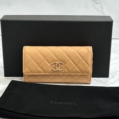 With Box And Dust Bag! Long Wallet From Chanel, Unisex, Blended Fabrics,Long Wallet , 2024 Cruise. Luxury Compact Clutch For Everyday Use, Designer Gold Wallets For Business, Luxury Compact Bag With Card Slots, Designer Beige Bags With Card Slots, Luxury Brown Clutch With Card Slots, Luxury Compact Wallets For Everyday Use, Luxury Wallet On Chain With Card Slots, Designer Beige Wallets For Gift, Designer Beige Wallets For Gifts