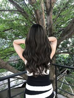 Japanese Hair Color 2023, Partial Highlights For Black Hair Asian, Asian Black Hair With Highlights, Charcoal Brown Hair, Partial Highlights For Black Hair, Black Hair Ideas Color, Asian Hair Highlights Straight, Asian Hair Color Highlights, Korean Highlights