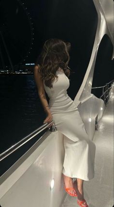 Yacht Outfit, Yacht Aesthetic, Luxury Lifestyle Women, Rich Girl Aesthetic, Cruise Outfits, Foto Poses, Future Lifestyle