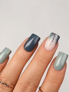 15 Short Winter Nail Ideas for 2023-2024 Nail Medium, Colored Nail Tips, Get Nails, False Nail, Nail Arts, Nail Polishes, Nail Kit, False Nails, Glue On Nails