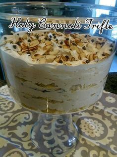 Cannoli Trifle, Holy Cannoli, Cannoli Cream, Dessert Oreo, Trifle Pudding, Trifle Desserts, Individual Desserts